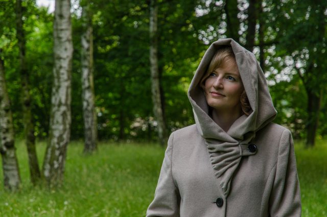 Christina im Birkenwald